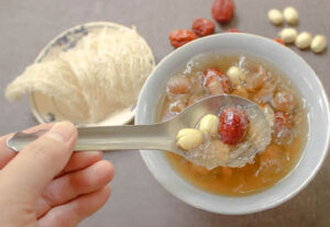 yen-sao-va-yen-chung-khac-nhau-nhu-the-nao