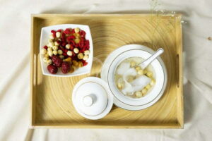 chung-yen-voi-nuoc-dua-tuoi-3