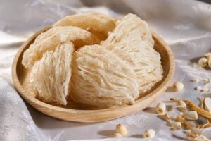 chung-yen-voi-nuoc-dua-tuoi-4