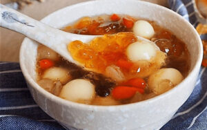 vi-sao-co-yen-huyet-2